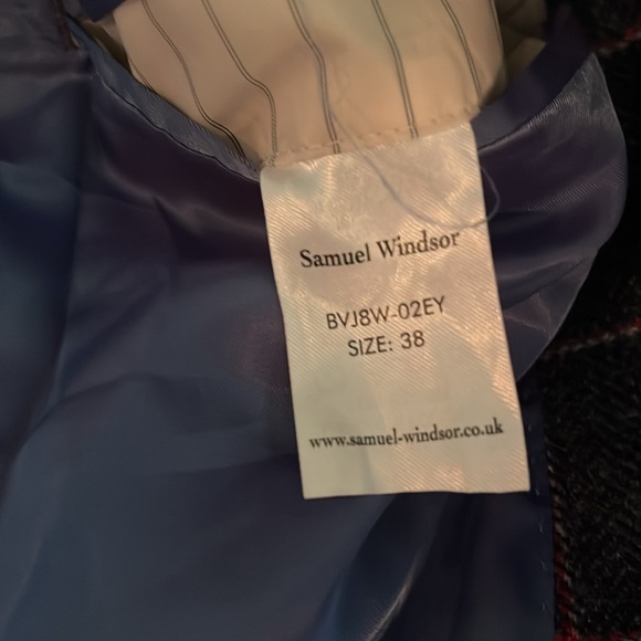 Sophisticated Samuel Windsor Long Coat in Navy Plaid - Size 38 - Picture 4 of 4